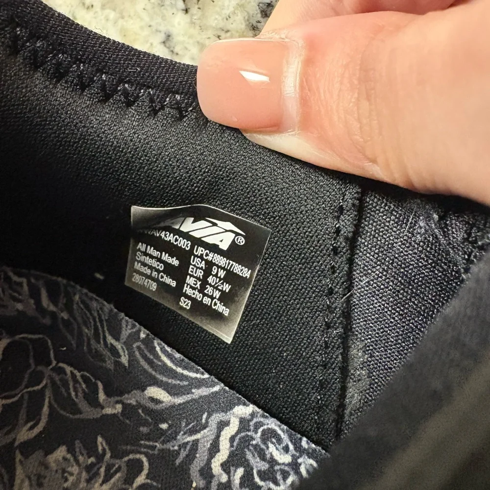 Avia Women’s Knit Athletic Sneakers 👟 Size 9W - Picture 7 of 11